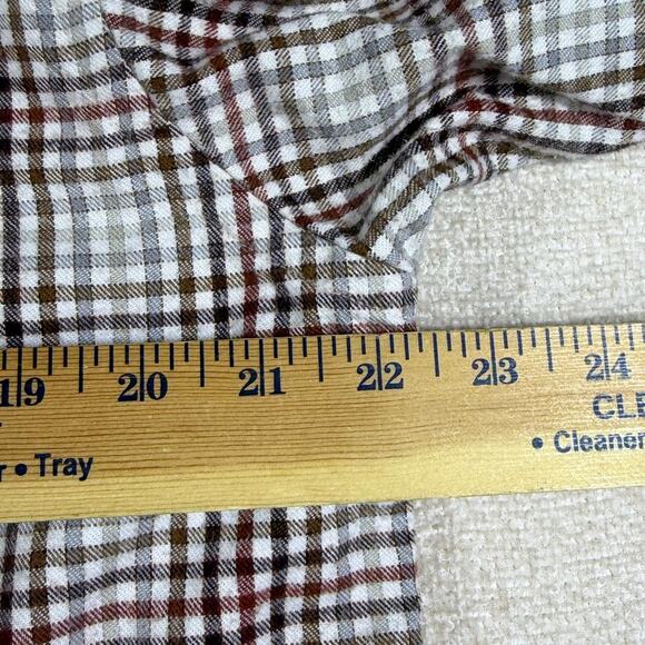 Casuals Roundtree & York Men L Brown White Portuguese Flannel Plaid Shirt Cozy - Picture 7 of 8